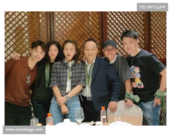 石川真佑鬼脸回应发球戏剧得分 日本女排圆阵激励团队凝聚力